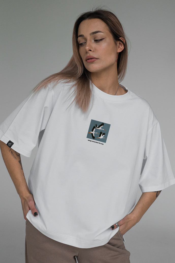 Oversized T-shirt "Wings remember the way"